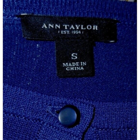 Ann Taylor Navy Blue CARDIGAN Sz Small Button-Up Sweater Women's CLASSIC Career - Picture 6 of 10